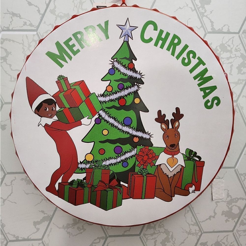 Elf On the Shelf & Elf Pets Girl Scout Metal Cap Wall Decor, 12"